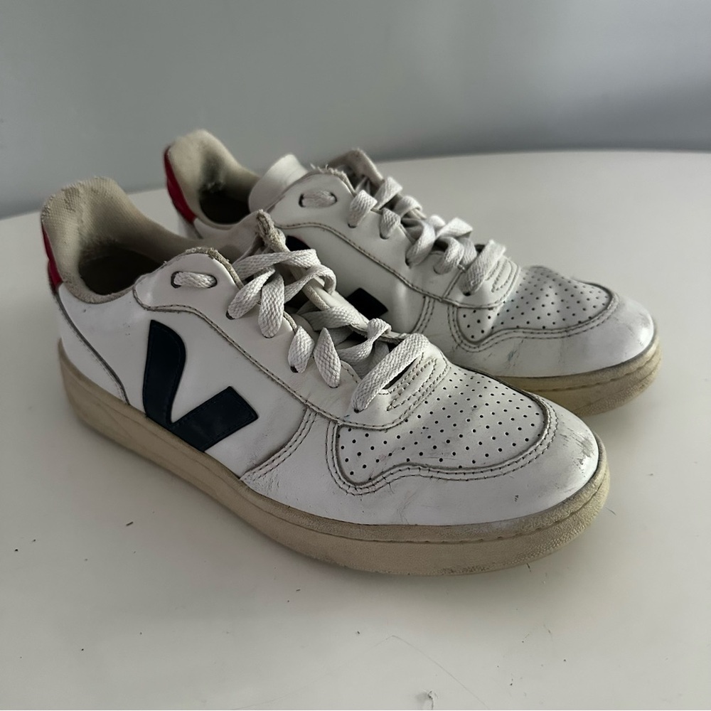 Veja‎ V-10 Sneakers White Navy Red Low Top Women’s 8